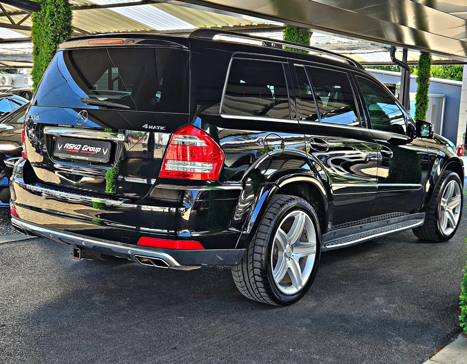 Mercedes-Benz GL 550 AMG/7MESTA/CAMERA/HARMAN/KARDON/ПОДГРЕВ/ОБДУХ/ЛИЗИ, снимка 5 - Автомобили и джипове - 55477583