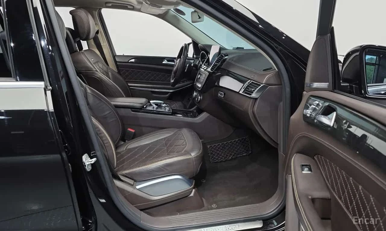 Mercedes-Benz GLS * GLS500 4MATIC * CARFAX * ЦЕНА ДО БГ, снимка 11 - Автомобили и джипове - 55510365