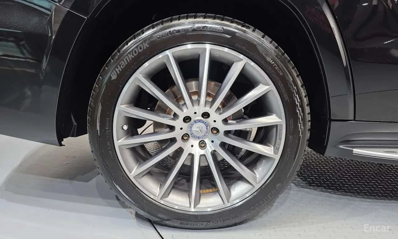 Mercedes-Benz GLS * GLS500 4MATIC * CARFAX * ЦЕНА ДО БГ, снимка 5 - Автомобили и джипове - 55510365