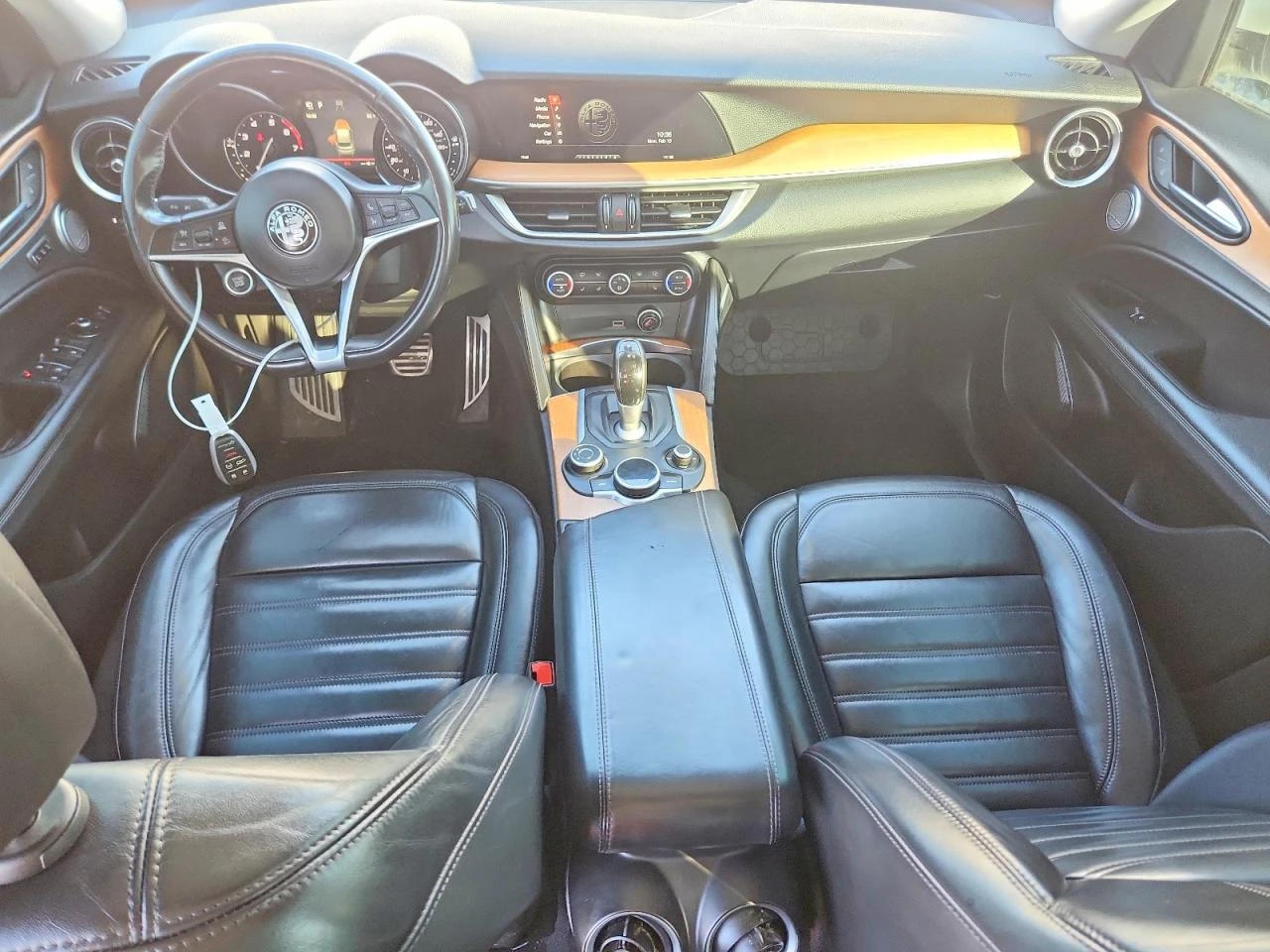 Alfa Romeo Stelvio 2.0l Ti Luxury, снимка 8 - Автомобили и джипове - 55591544