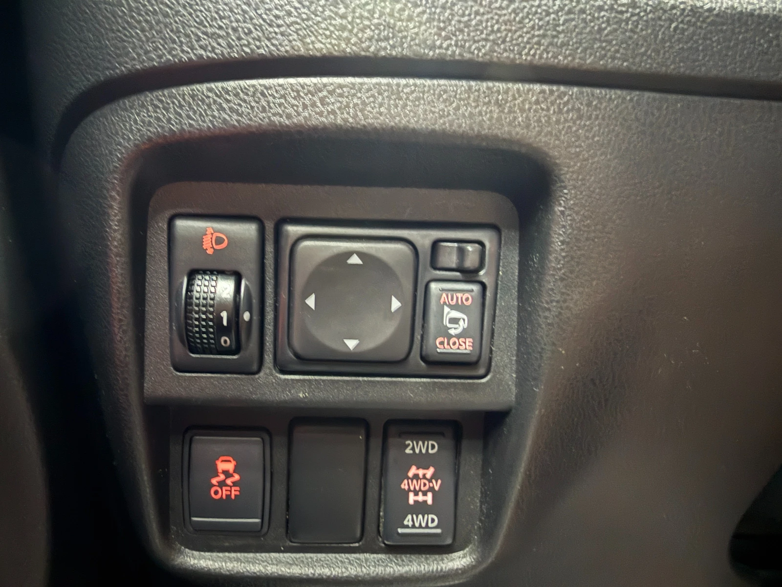 Nissan Juke 1.6i 190 к.с., снимка 15 - Автомобили и джипове - 55693441