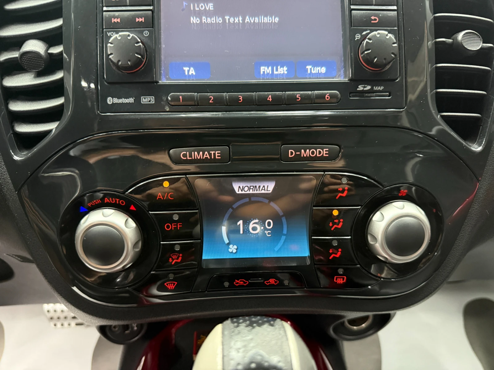 Nissan Juke 1.6i 190 к.с., снимка 11 - Автомобили и джипове - 55693441