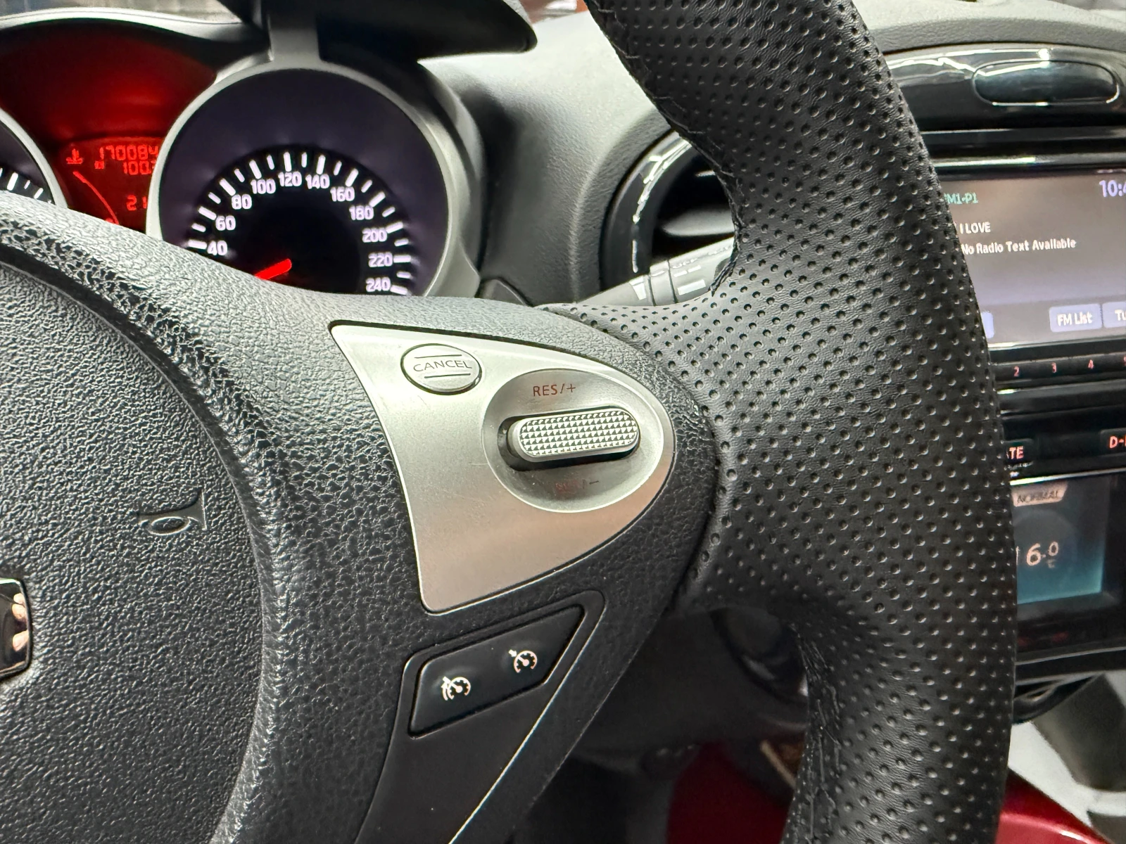 Nissan Juke 1.6i 190 к.с., снимка 14 - Автомобили и джипове - 55693441