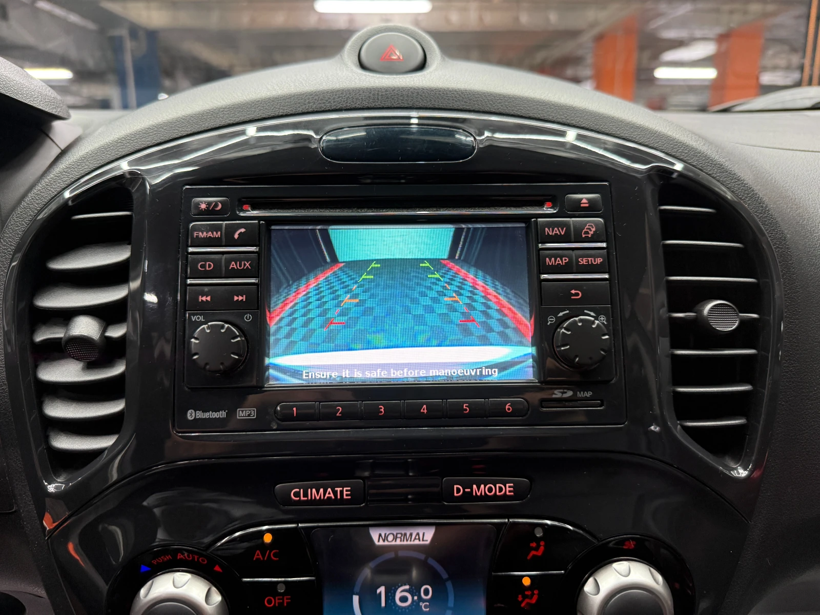 Nissan Juke 1.6i 190 к.с., снимка 12 - Автомобили и джипове - 55693441