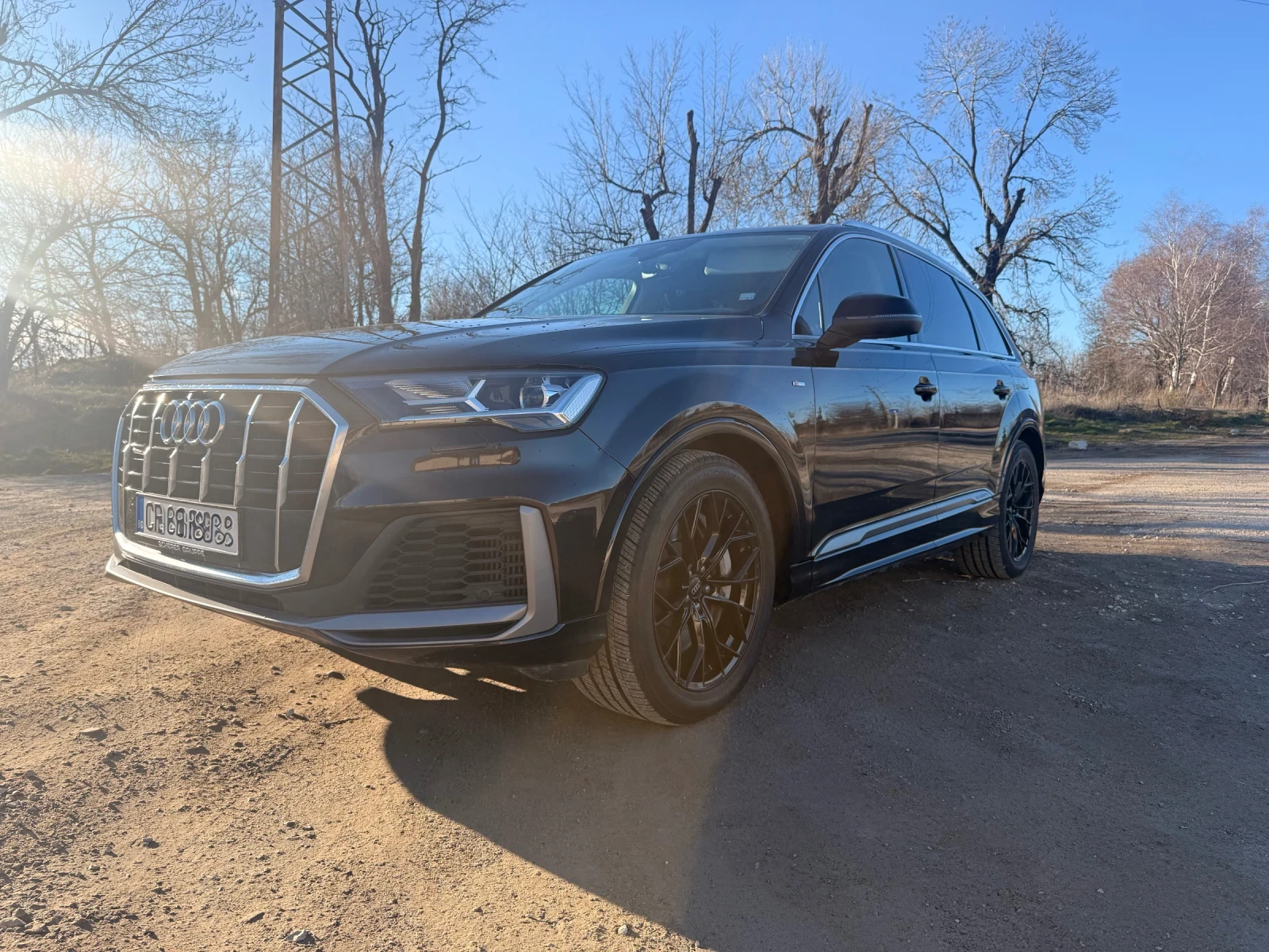 Audi Q7 55TFSI e, plug in Hybrid 40kм на mok, от Германия., снимка 3 - Автомобили и джипове - 56109995