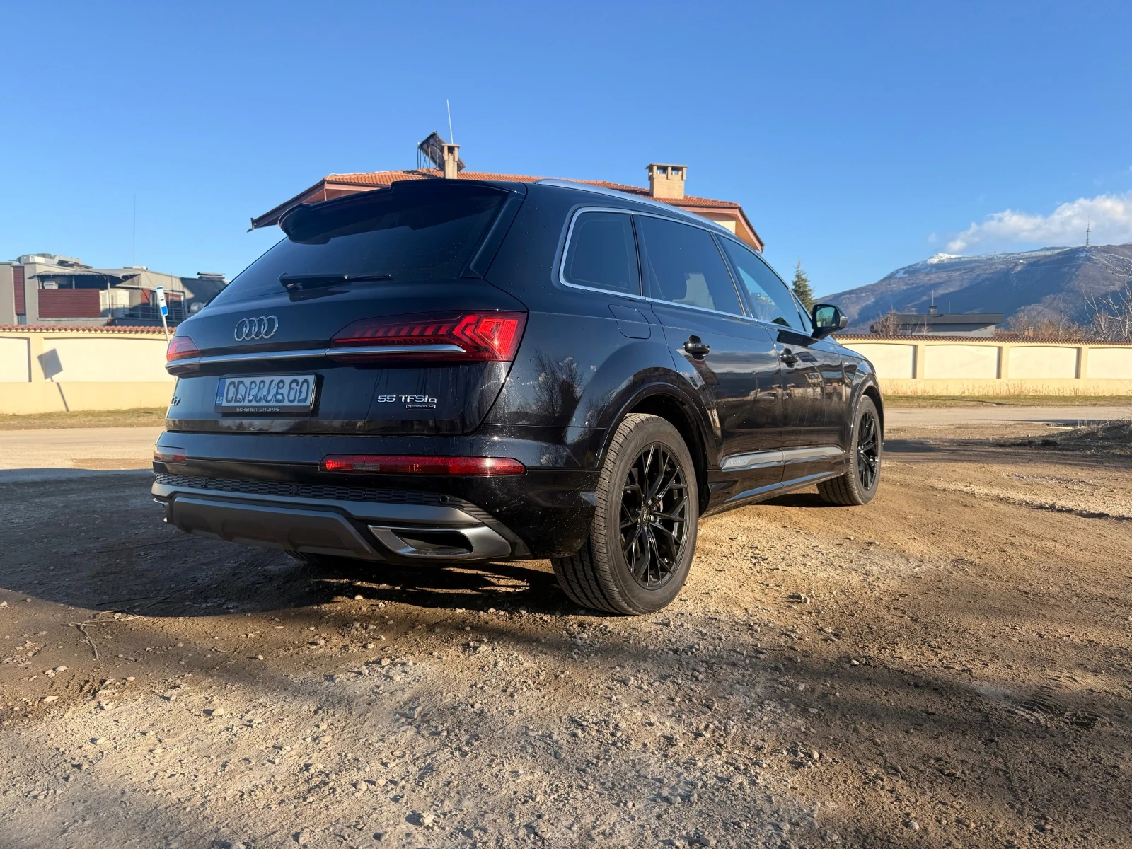 Audi Q7 55TFSI e, plug in Hybrid 40kм на mok, от Германия., снимка 7 - Автомобили и джипове - 56109995