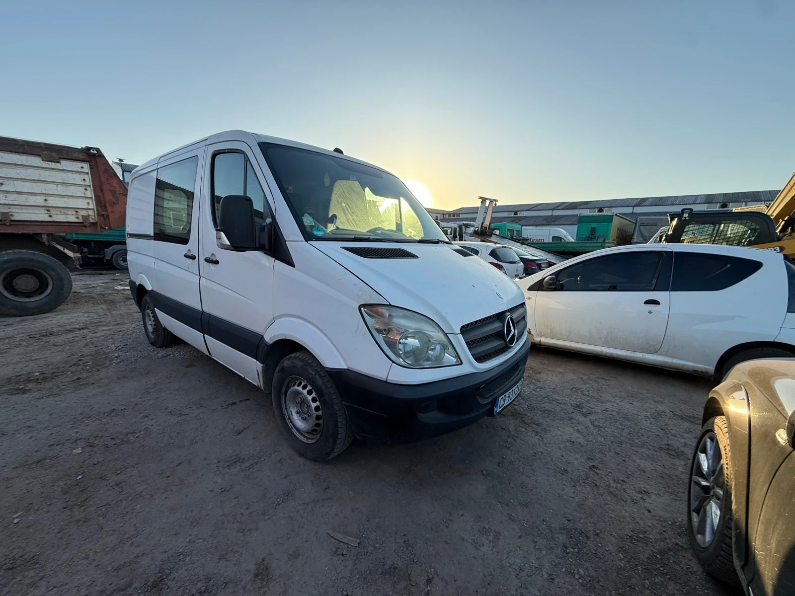 Mercedes-Benz Sprinter 209 2.2cdi, снимка 2 - Бусове и автобуси - 54824093