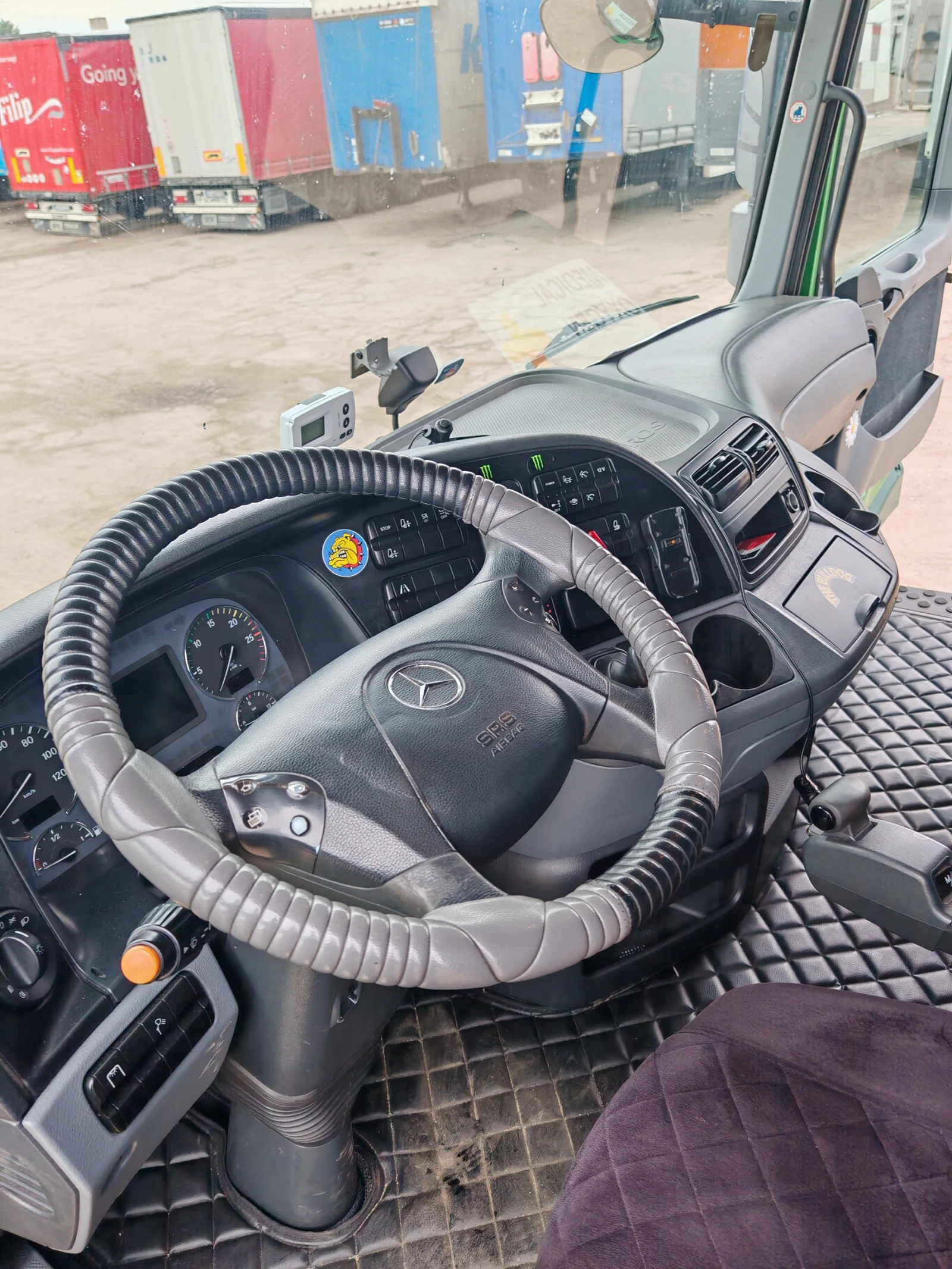 Mercedes-Benz Actros 1844 - изображение 6