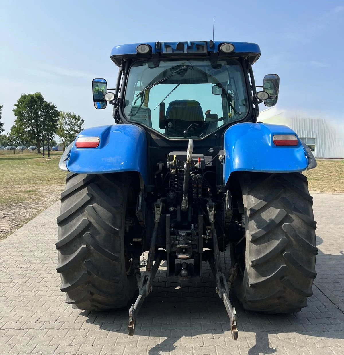 Трактор New Holland T.7200 - изображение 3