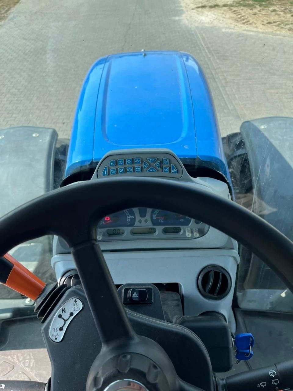 Трактор New Holland T.7200 - изображение 5