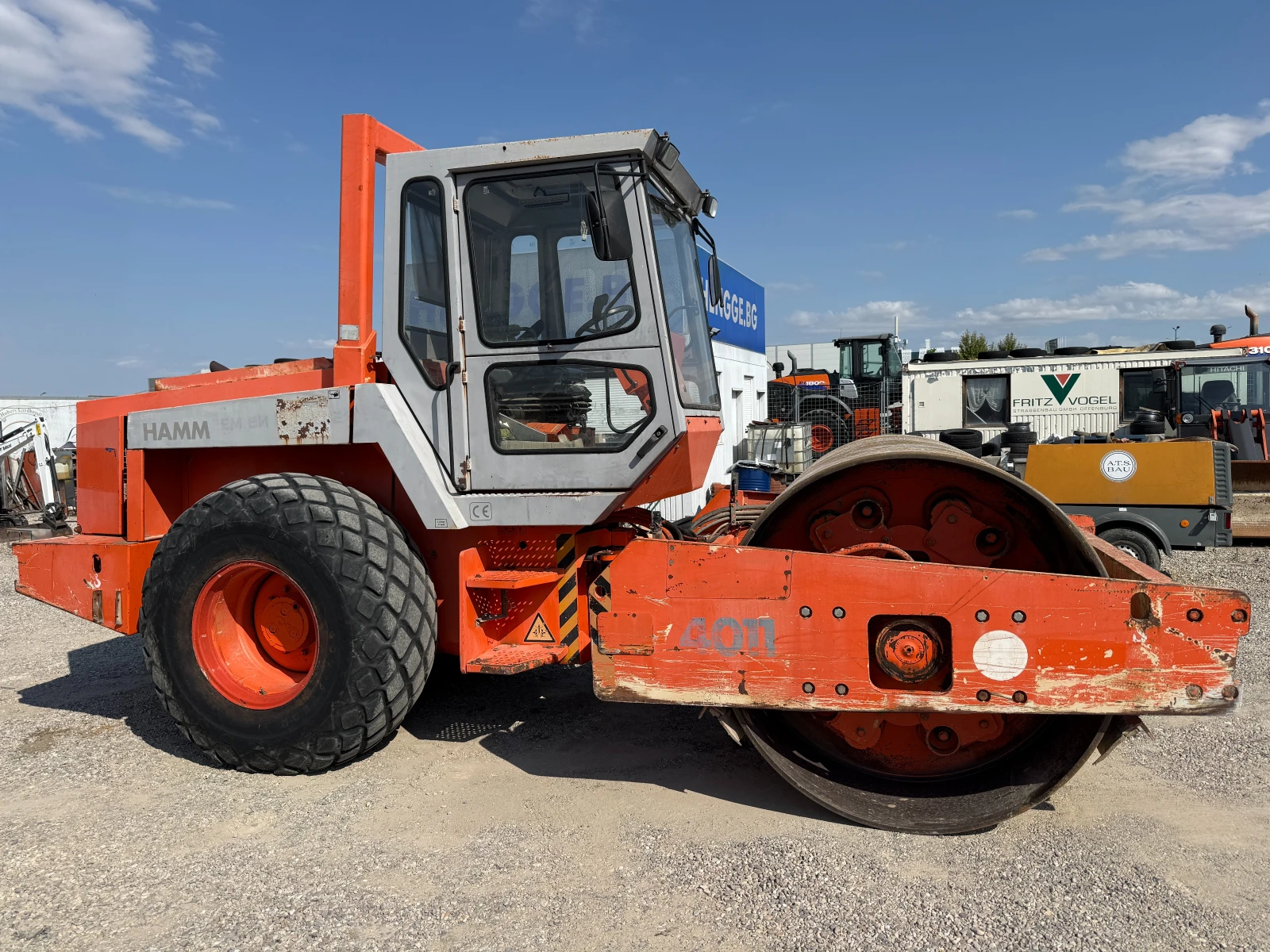 Валяк Hamm 4011 D, снимка 10 - Индустриална техника - 55663058