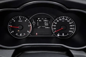 Kia Carens 1.7 CRDI 7 местна, снимка 13