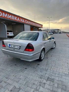 Mercedes-Benz C 220 220D, снимка 3