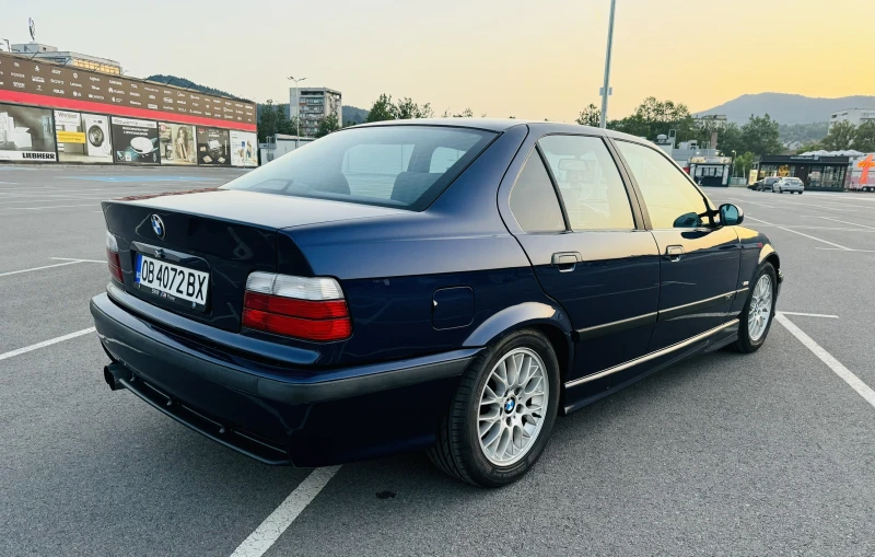 BMW 320 M-Pack, снимка 5 - Автомобили и джипове - 47532024