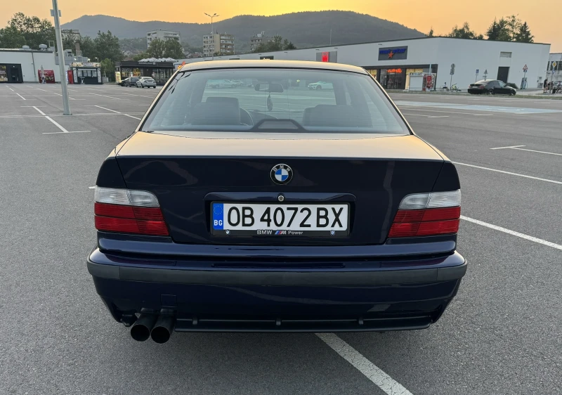 BMW 320 M-Pack, снимка 4 - Автомобили и джипове - 47532024