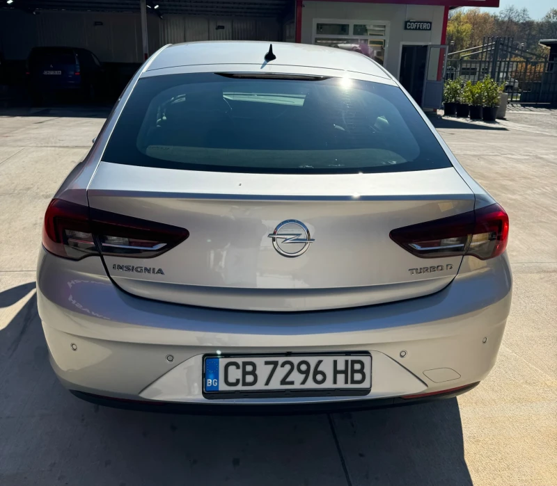 Opel Insignia Grand Sport Turbo D, снимка 5 - Автомобили и джипове - 47813207