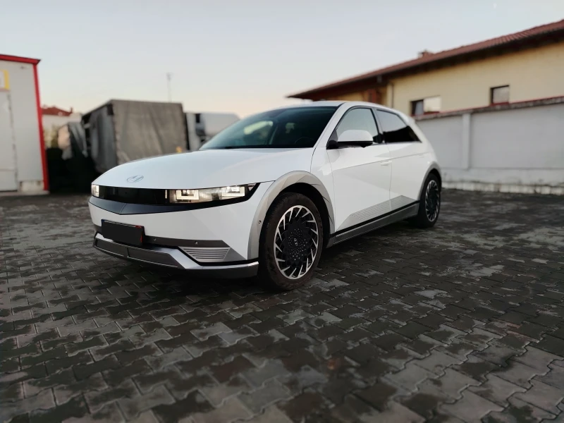 Hyundai Ioniq 5 72.6KW RWD Сервизна Кн, FULL екстри, снимка 4 - Автомобили и джипове - 52203606
