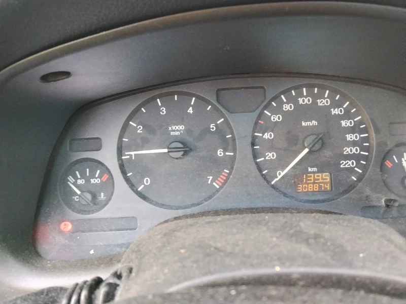 Opel Astra 1.4 i, снимка 7 - Автомобили и джипове - 52845336