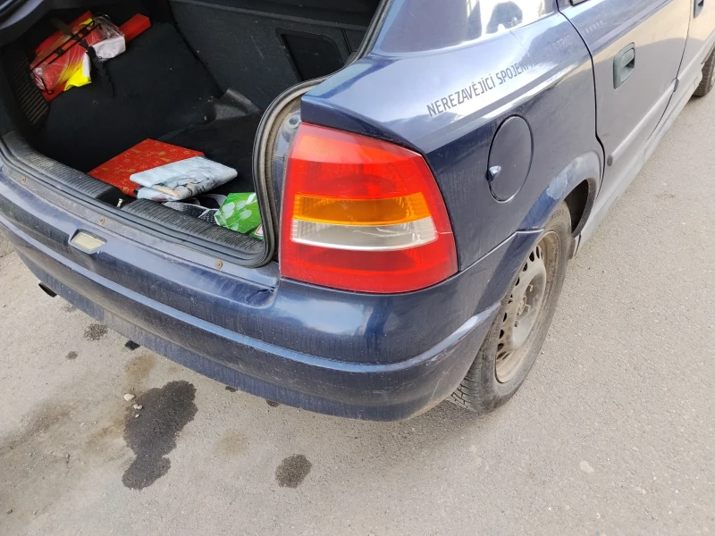 Opel Astra 1.4 i, снимка 11 - Автомобили и джипове - 52845336