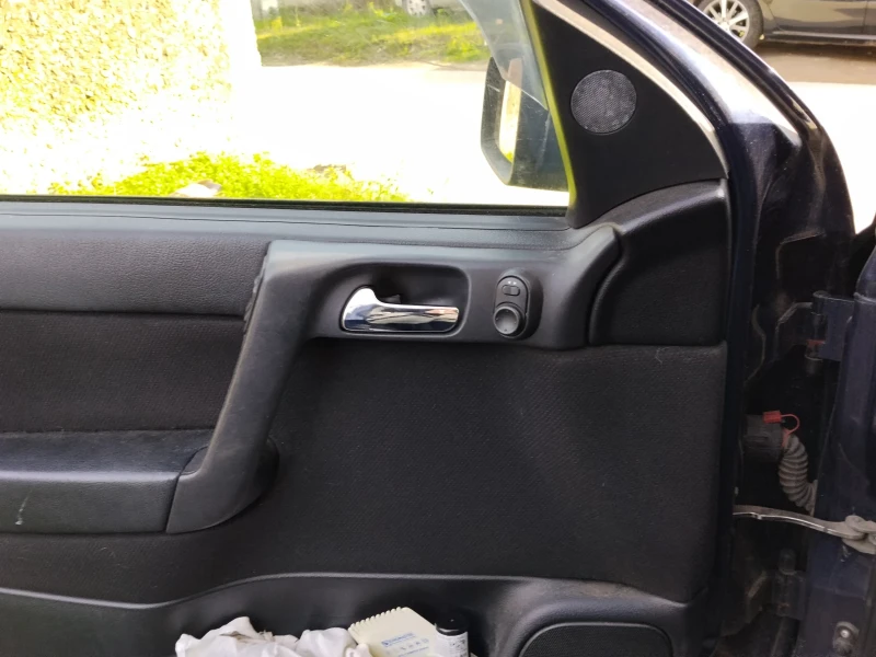 Opel Astra 1.4 i, снимка 4 - Автомобили и джипове - 52845336