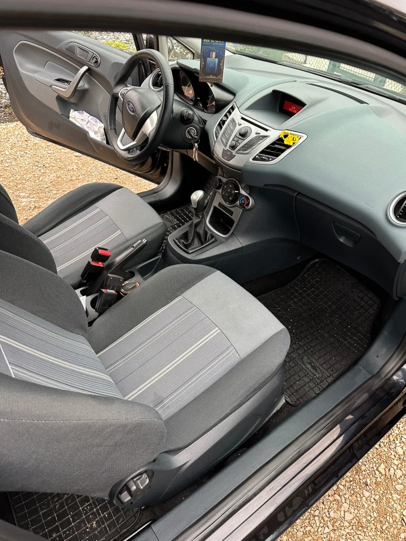 Ford Fiesta, снимка 10 - Автомобили и джипове - 53089120