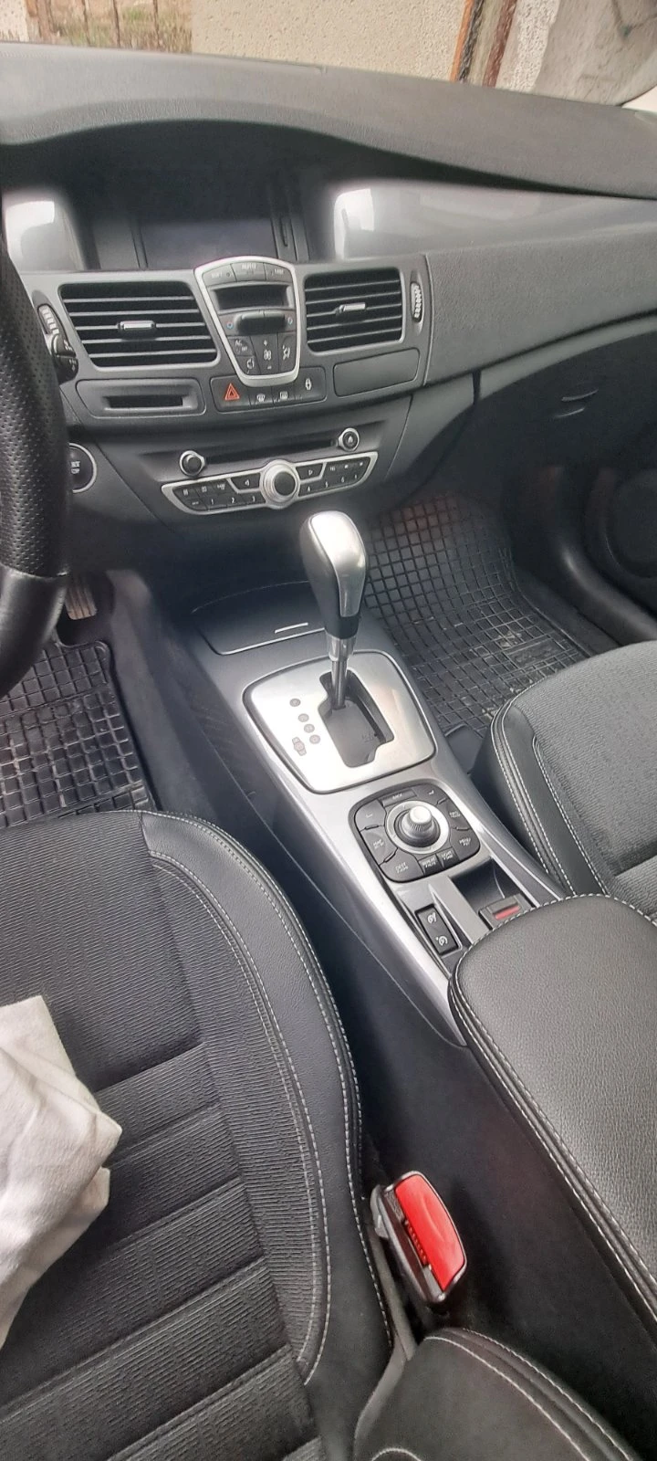 Renault Laguna 2.0 Т, снимка 8 - Автомобили и джипове - 55777756