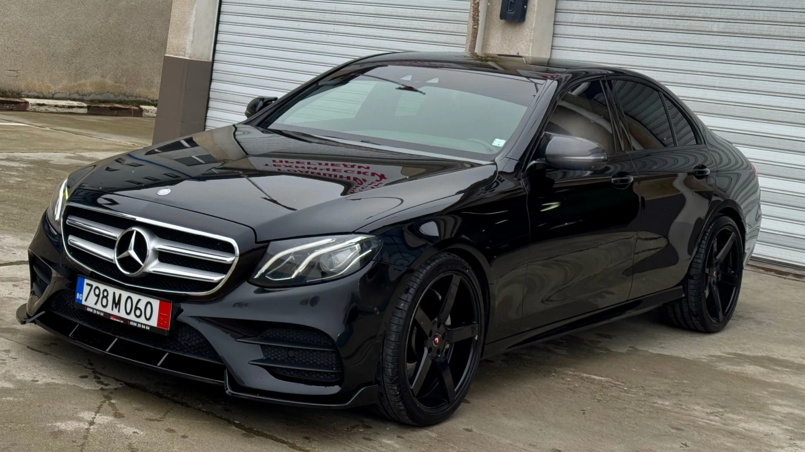 Mercedes-Benz E 220 AMG DIGITAL , снимка 1