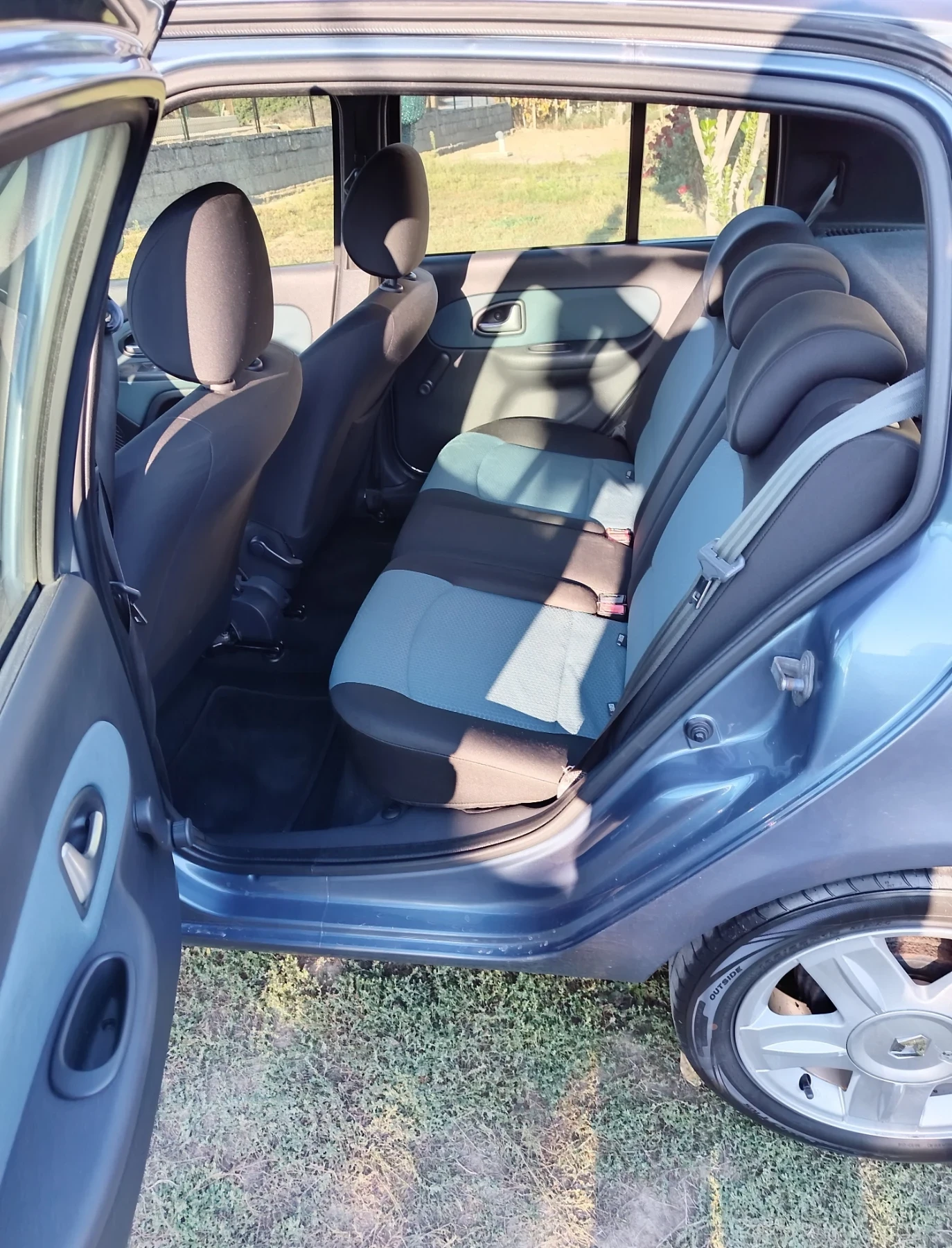 Renault Clio 1.2i -75кс Климатик  - изображение 8
