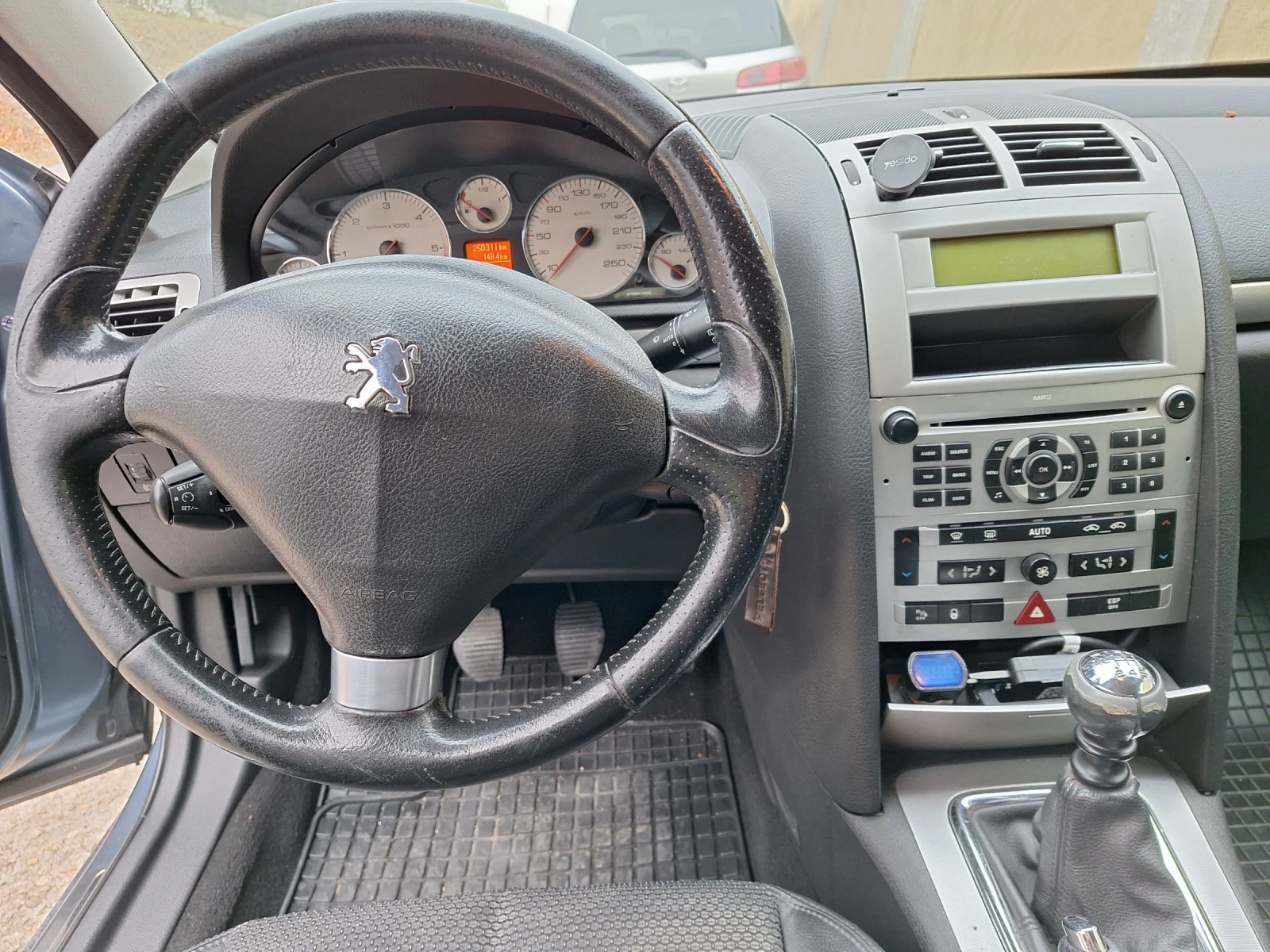 Peugeot 407 2.0 HDI - изображение 7