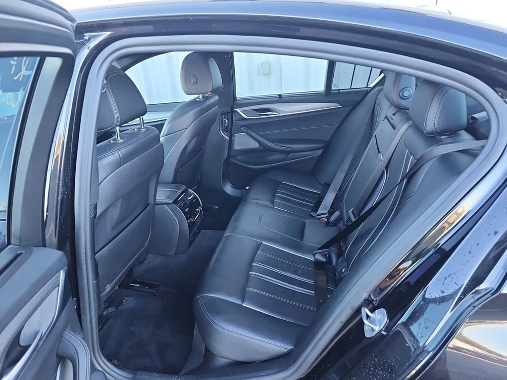 BMW 530 * 530I XDRIVE * CARFAX *    | Mobile.bg   13