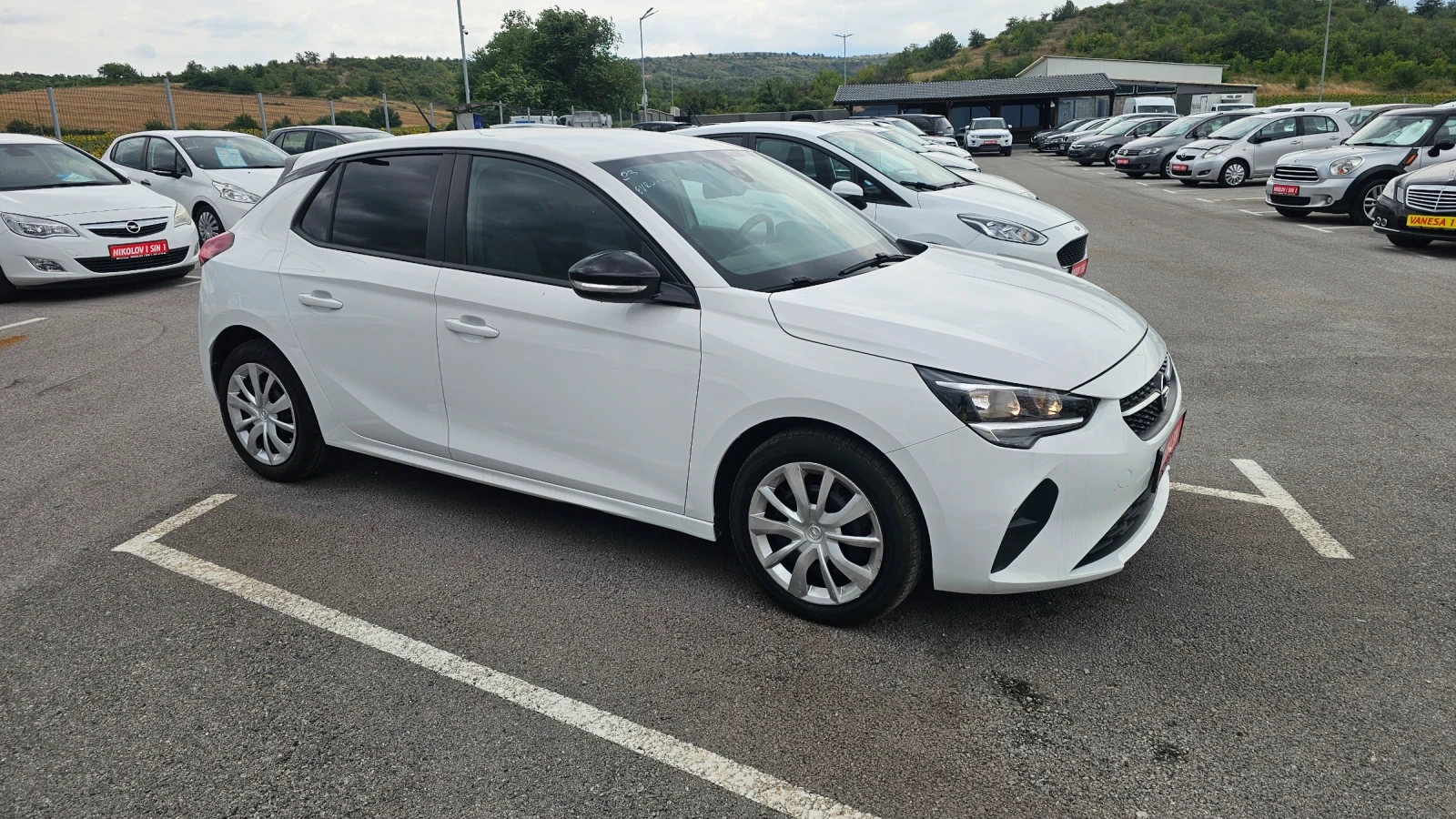 Opel Corsa 136.000km-NAVI---TOPP-ЛИЗИНГ, снимка 2 - Автомобили и джипове - 53204888