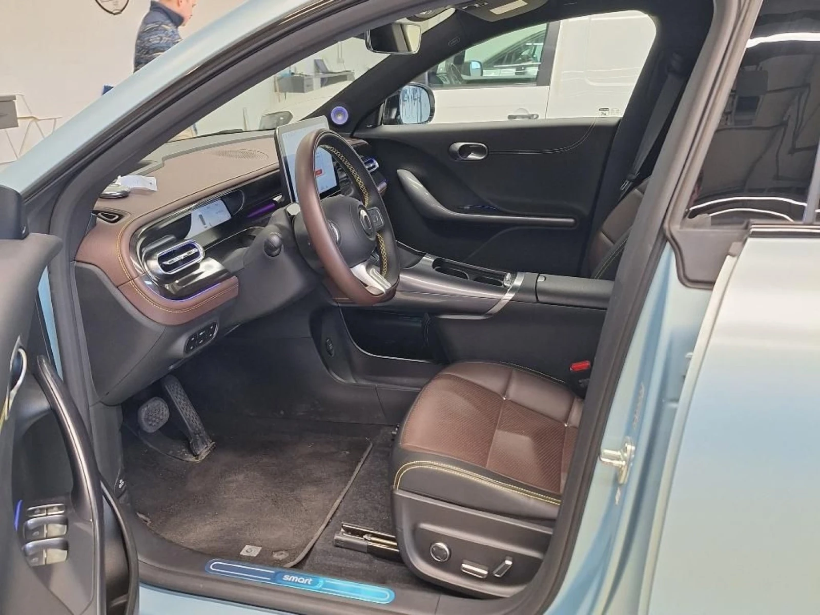 Smart #3 Premium, снимка 11 - Автомобили и джипове - 54135188