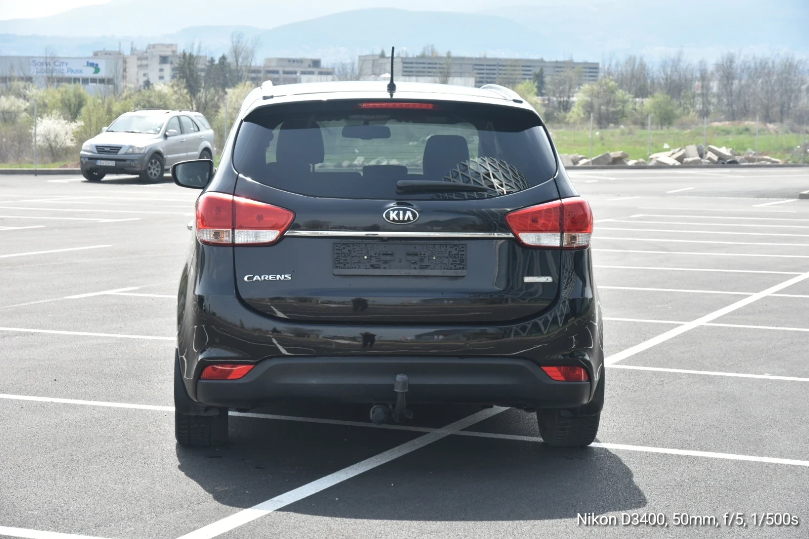 Kia Carens 1.7 CRDI 7 местна, снимка 4 - Автомобили и джипове - 54180444