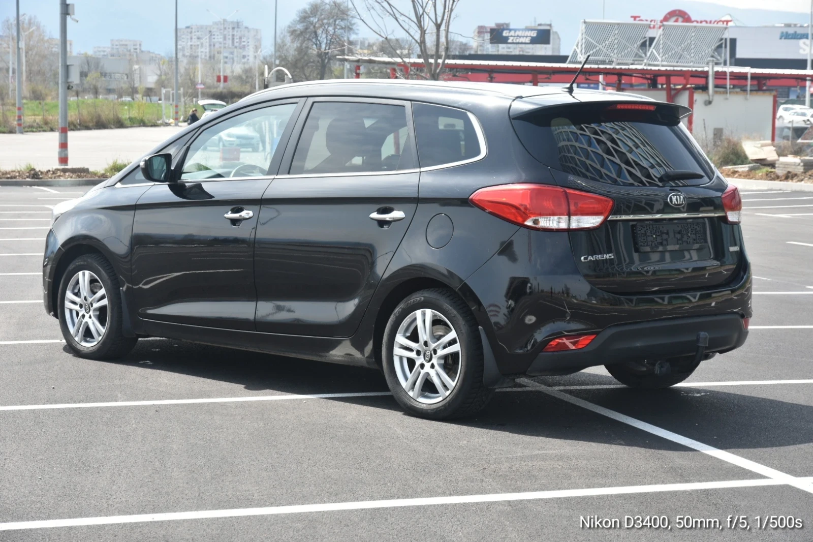 Kia Carens 1.7 CRDI 7 местна, снимка 3 - Автомобили и джипове - 54180444