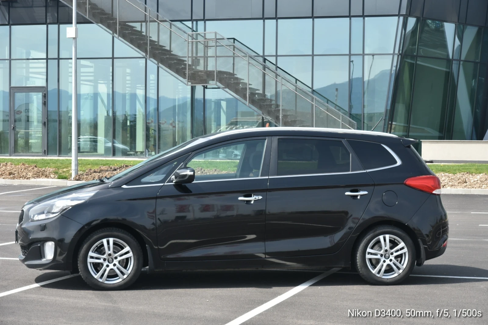 Kia Carens 1.7 CRDI 7 местна, снимка 2 - Автомобили и джипове - 54180444