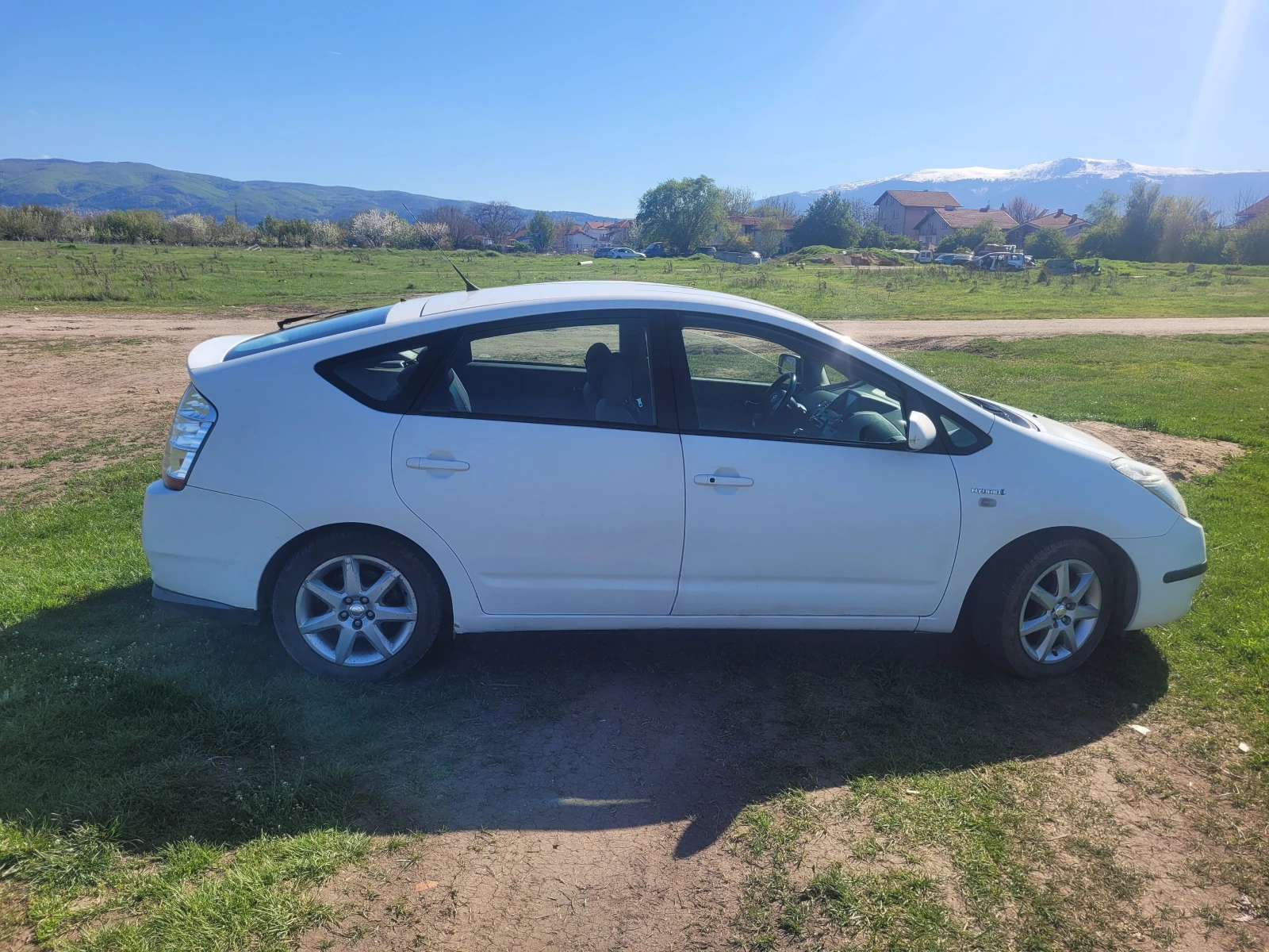 Toyota Prius 1.5 Hybrid | Mobile.bg � ����������� 5
