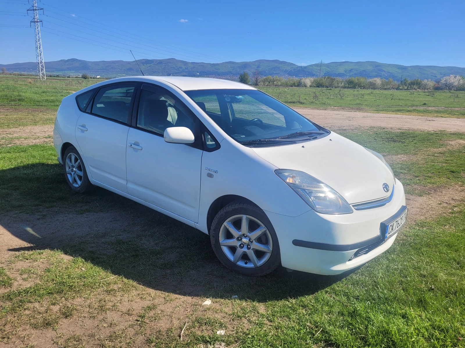 Toyota Prius 1.5 Hybrid | Mobile.bg � ����������� 4