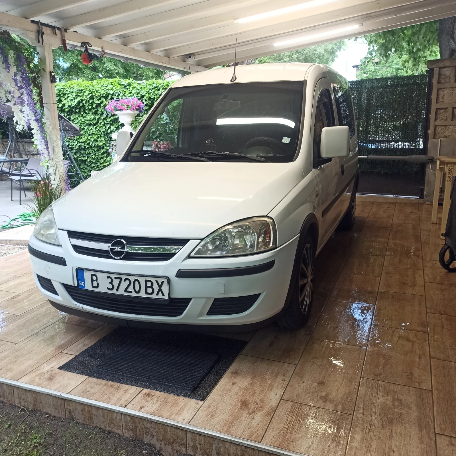 Opel Combo пътнически , снимка 2 - Автомобили и джипове - 54661676
