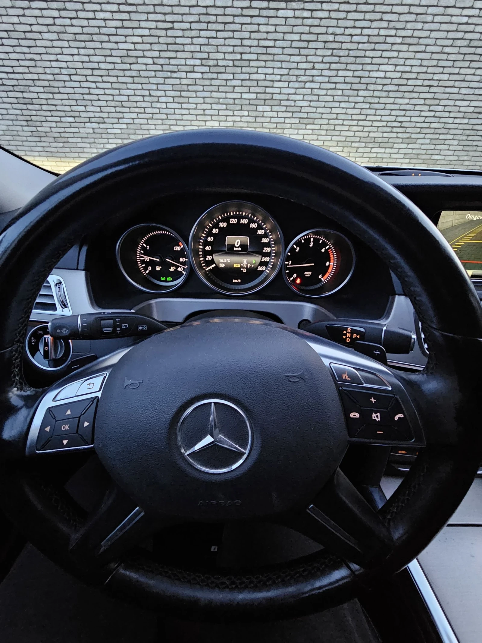 Mercedes-Benz E 200 Е200, снимка 13 - Автомобили и джипове - 55321385
