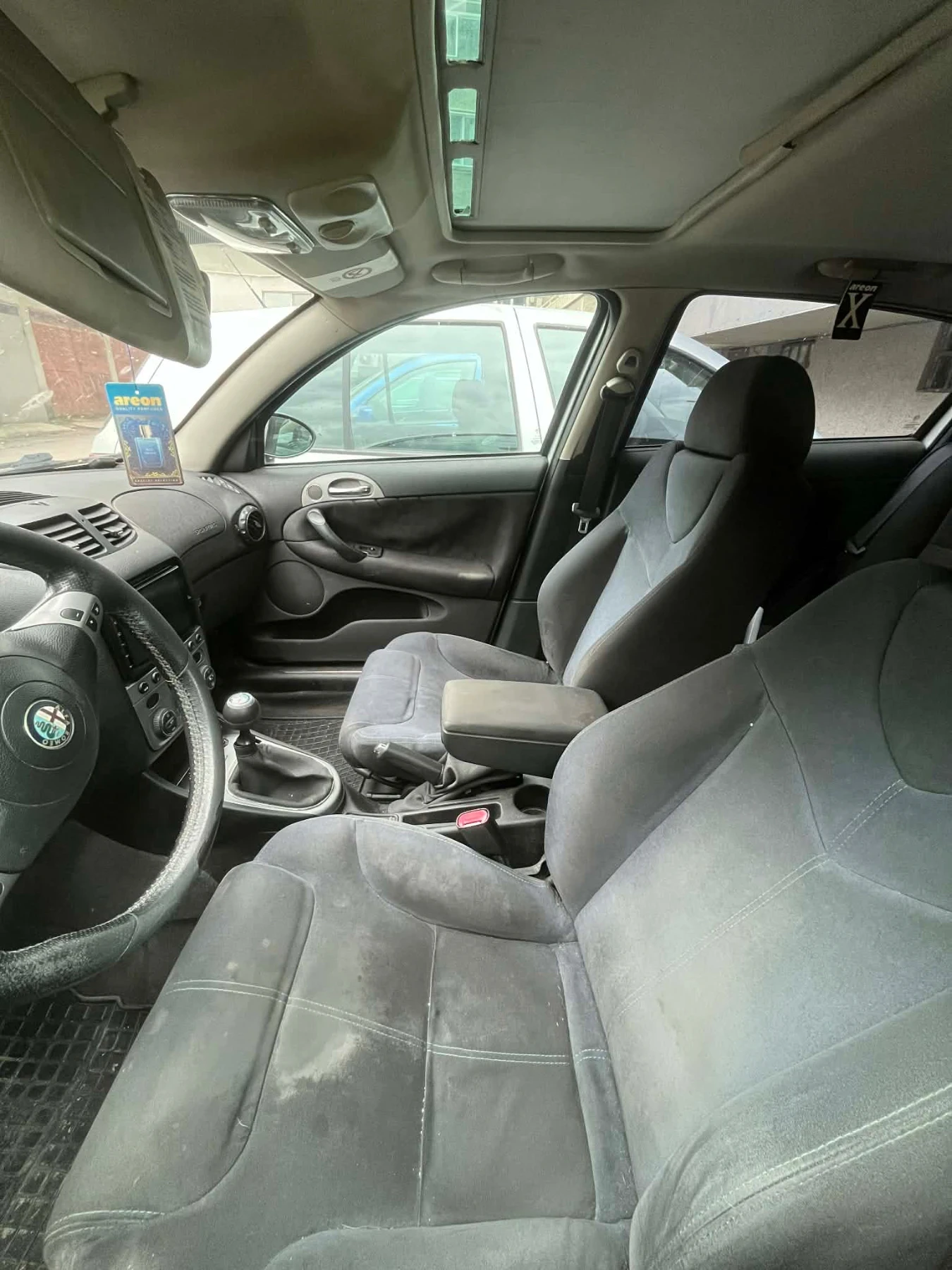 Alfa Romeo 147, снимка 8 - Автомобили и джипове - 55367029