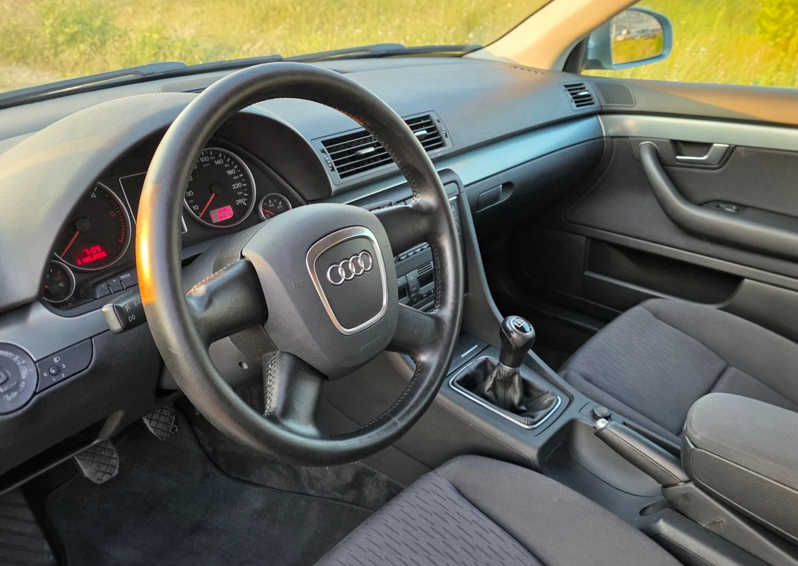 Audi A4 2.0TDI 140ks 180000km !, снимка 6 - Автомобили и джипове - 55458972