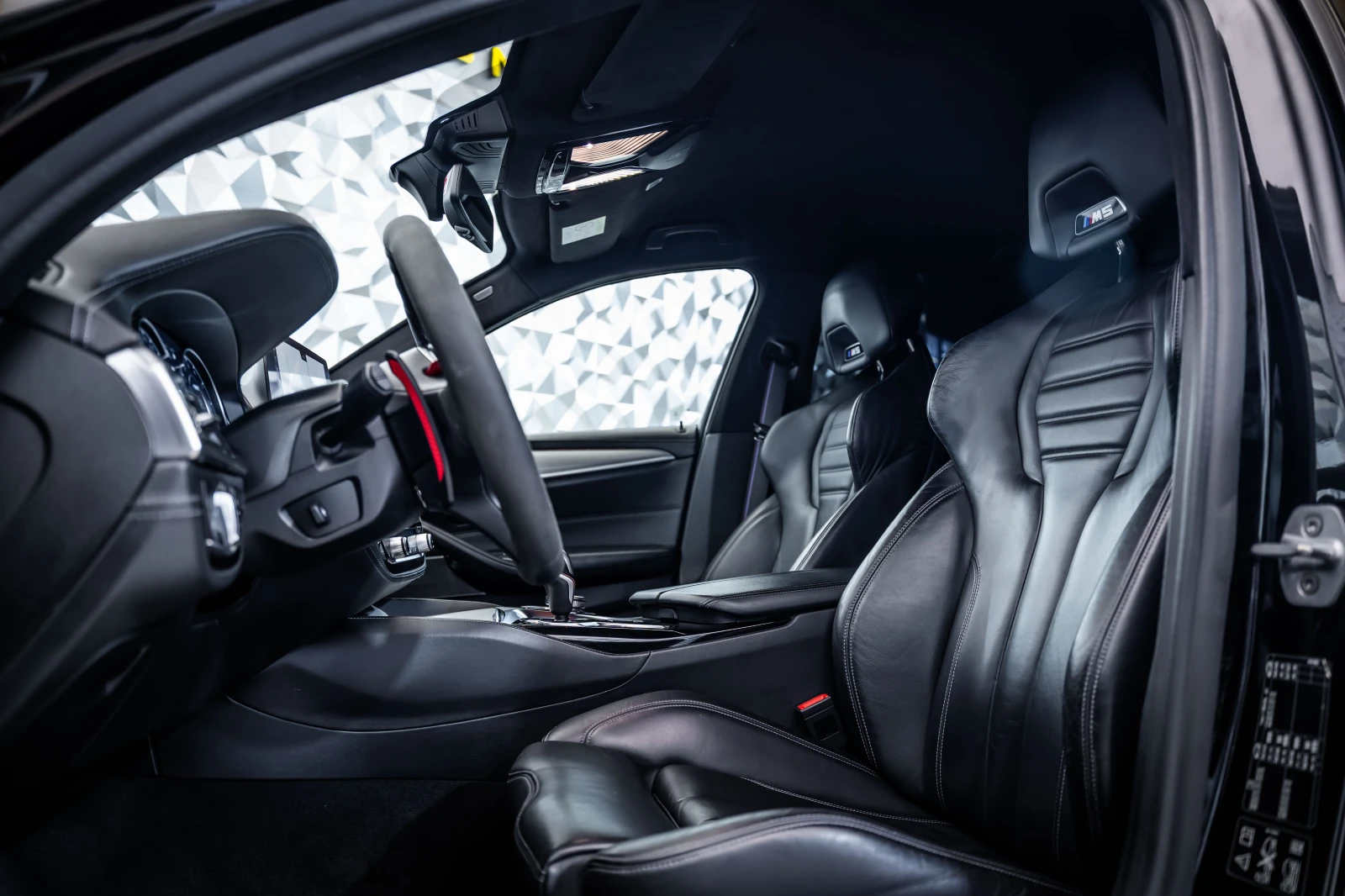 BMW M5 Competition* Carbon* H/K, снимка 12 - Автомобили и джипове - 55748776