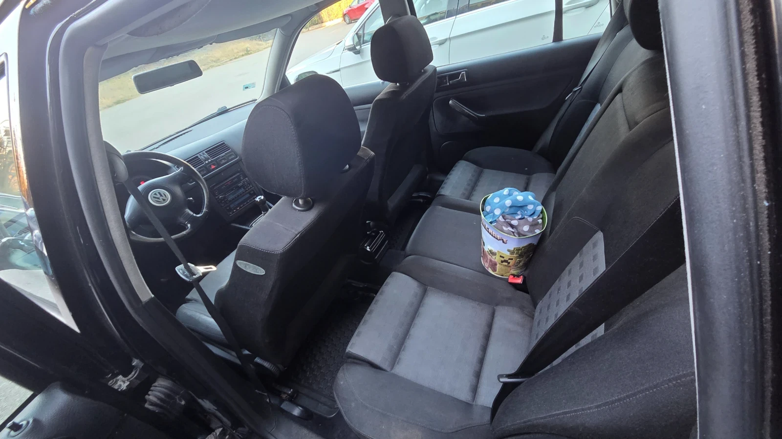 VW Bora 1.9TDI 131 к.с. 6 ск., снимка 14 - Автомобили и джипове - 56572197