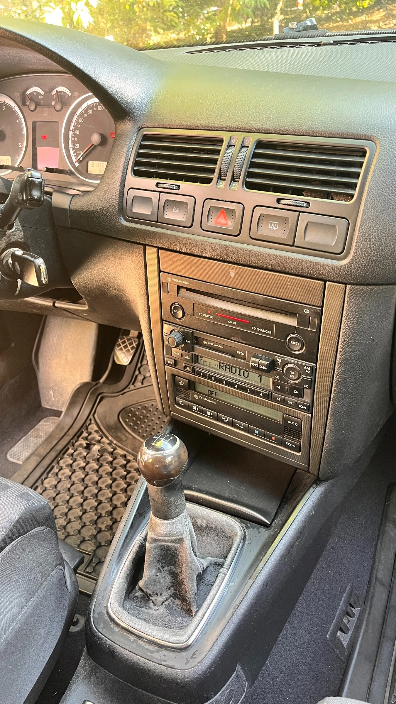 VW Bora 1.9TDI 131 к.с. 6 ск., снимка 6 - Автомобили и джипове - 56152837