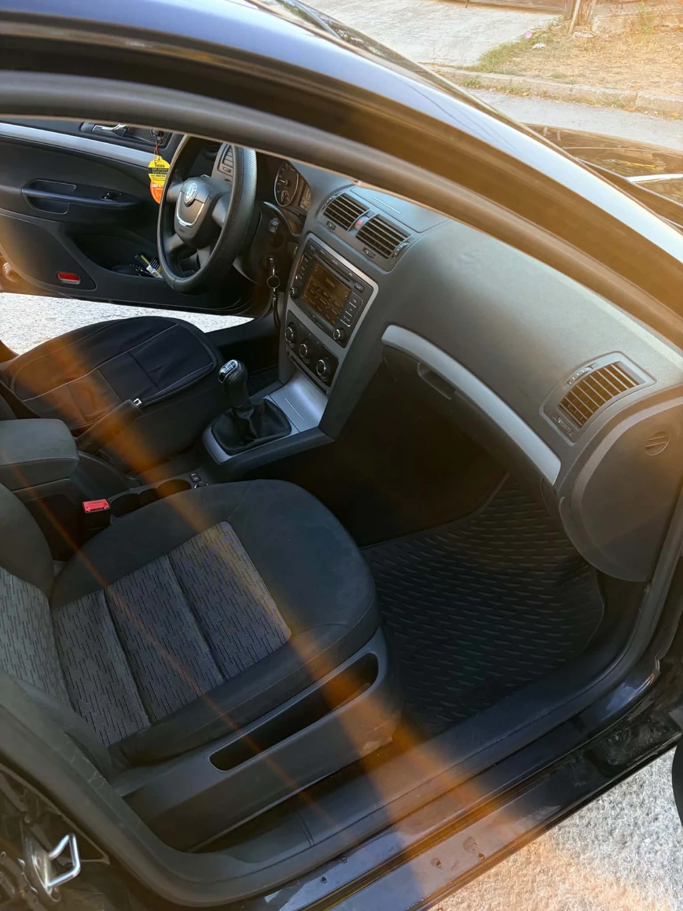 Skoda Octavia 2 феис, снимка 10 - Автомобили и джипове - 56349338