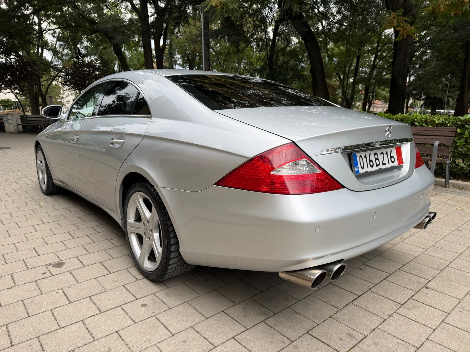 Mercedes-Benz CLS 350 #272к.с#КАТО НОВ#ПРУЖИНИ#ЛИЗИНГ# , снимка 2 - Автомобили и джипове - 56275758