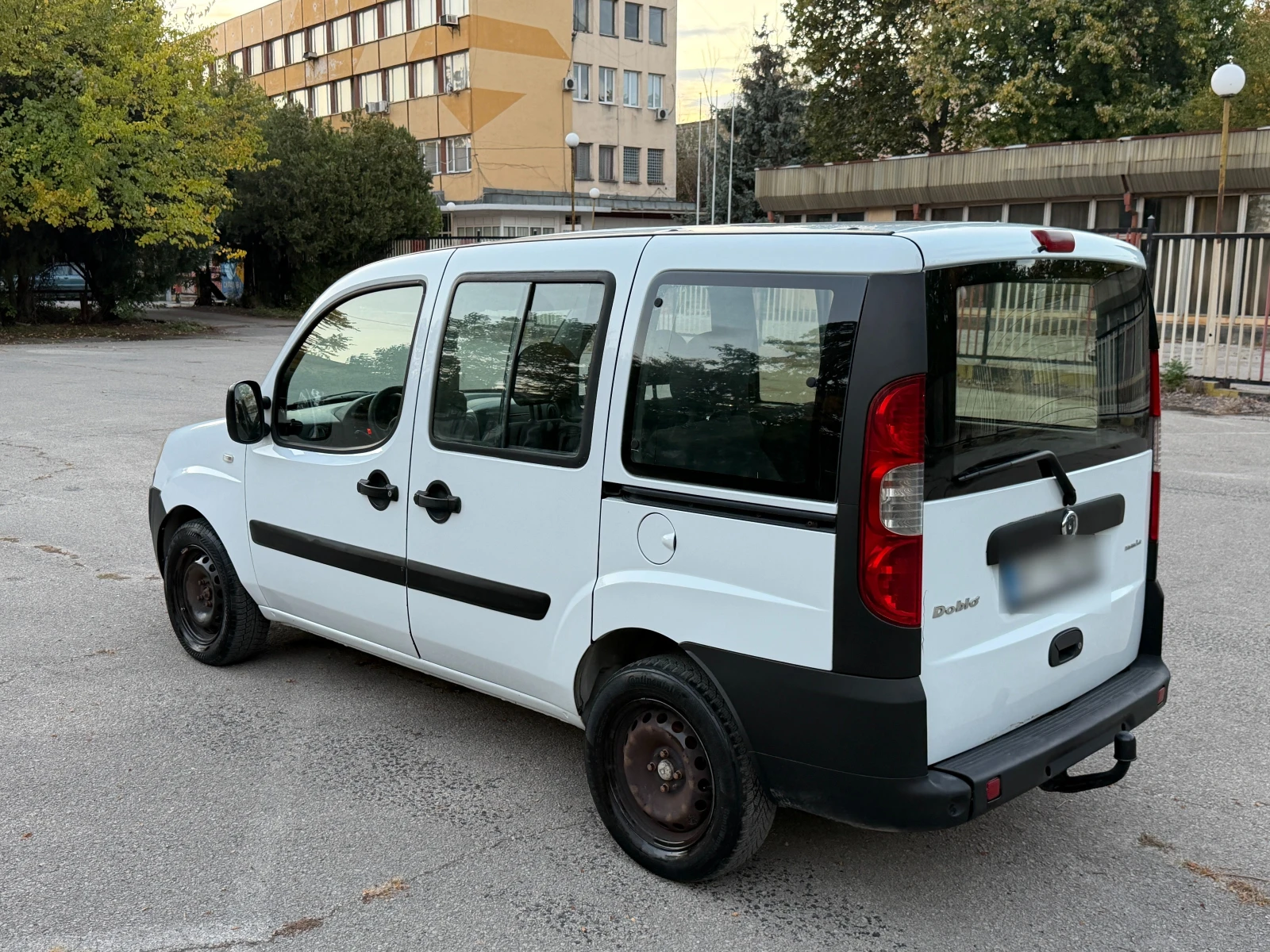 Fiat Doblo 1.9 JTD, снимка 7 - Автомобили и джипове - 56633304