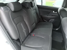 Kia Sportage Фабрична газ нави 185000 история Италия , снимка 16