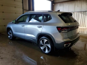 VW Taos 1.5* TAOS SE* РЕАЛНИ КМ!* ПЕРФЕКТНА - 19900 € / 38921.02 лв. - 19424104 3