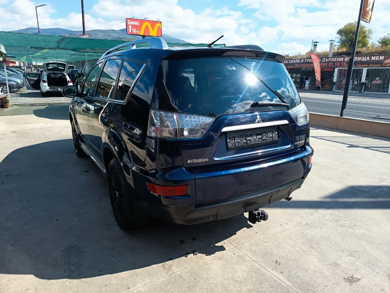 Mitsubishi Outlander 2.0i, снимка 6 - Автомобили и джипове - 51896314
